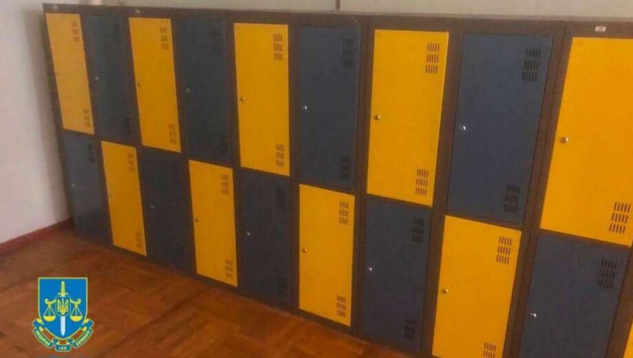 Начальника управління освіти Подільської РДА судитимуть за переплату у 1,5 млн грн за шкільні шафи