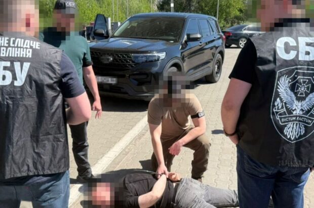 Брал деньги за »непризыв»: СБУ задержала на взятке руководителя Житомирского ТЦК