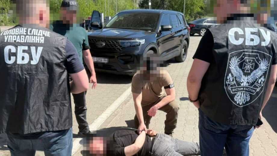 Брал деньги за »непризыв»: СБУ задержала на взятке руководителя Житомирского ТЦК
