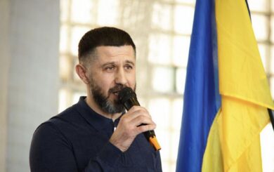 За розбите авто – нуль компенсації: як Олександр Негода уникнув відповідальності за напад на журналістів