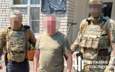 ​ДБР повідомило про підозру запорізькому ексвоєнкому, який залучав бійців до ремонту свого маєтку