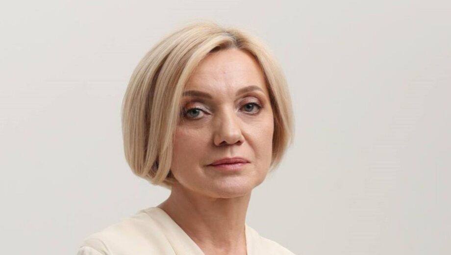 Дочь языковой омбудсменки отказалась от русского в соцсетях благодаря матери
