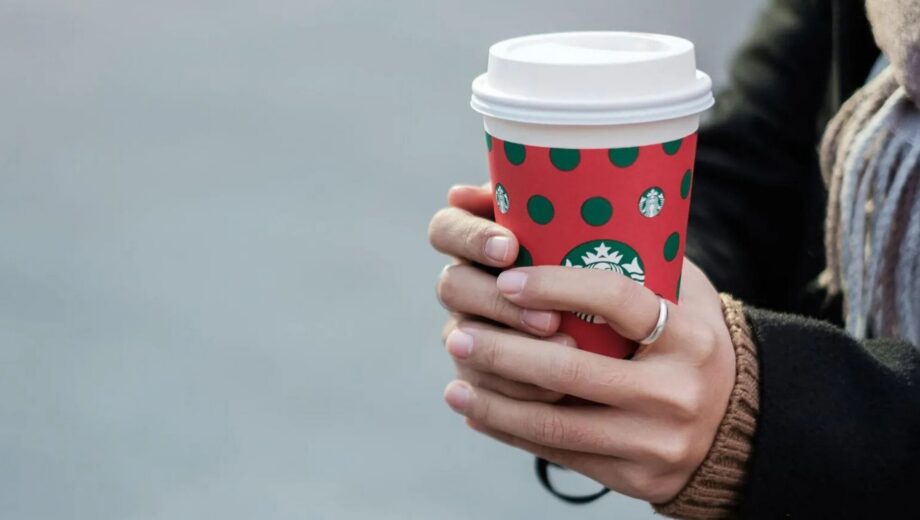 Бариста Starbucks в США объявили масштабную забастовку из-за зарплат и условий труда