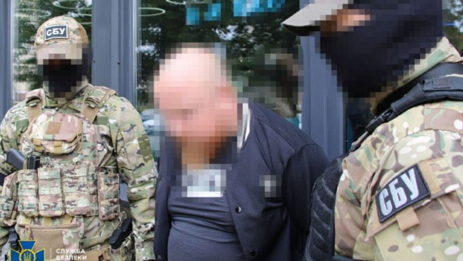 Фиктивные инвалидности, бронирование и »зеленка»: как выводили мужчин за границу