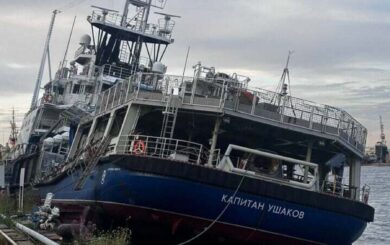 Інцидент у Санкт-Петербурзі: затонув буксир ”Капітан Ушаков” під час будівництва