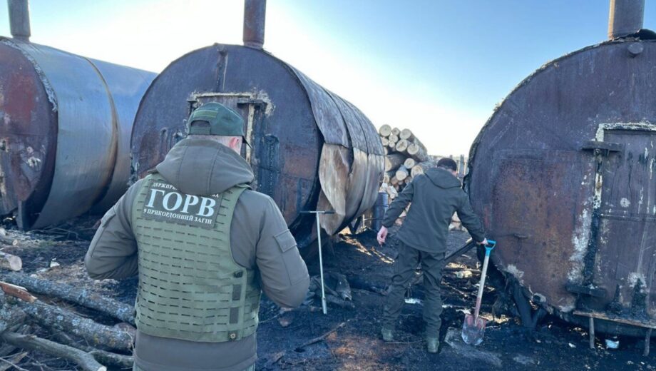В Ровенской области разоблачили незаконный обжиг древесного угля: обнаружено 6 печей и сотни мешков продукции