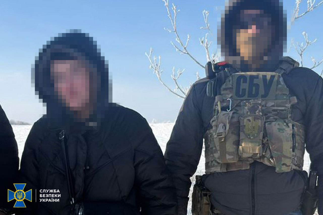 Хотіла підірвати ТЦК і втекти до росії: СБУ затримала агентку рф на Донеччині