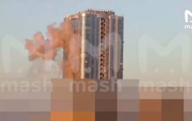 В Саратове и Энгельсе беспилотники повредили жилые дома
