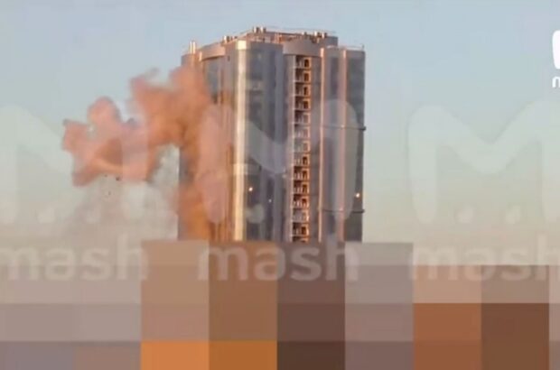 В Саратове и Энгельсе беспилотники повредили жилые дома