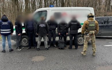 Псевдоінкасація за $16 500: на Закарпатті в броньовику перевозили ухилянтів