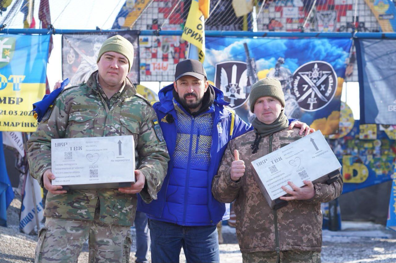 Волонтеры отправили на передовую жизненно необходимую помощь для защитников