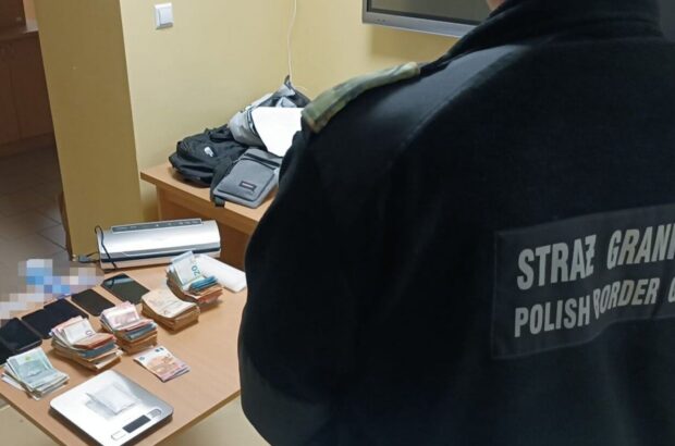 Польские пограничники задержали украинца с фиктивными документами и 37 тысяч евро
