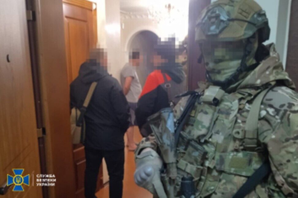 СБУ подозревает Дживана Мамояна и ООО ''Морис Каховка'' в сотрудничестве с оккупационными властями