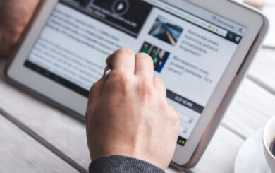 Удвічі дорожче:  Івано-Франківщина планує придбати техніку для шкіл за завищеними цінами у фігуранта кримінальних справ