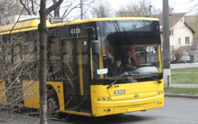 Кличко назвав дозвіл на рух транспорту під час тривог – популістичним рішенням