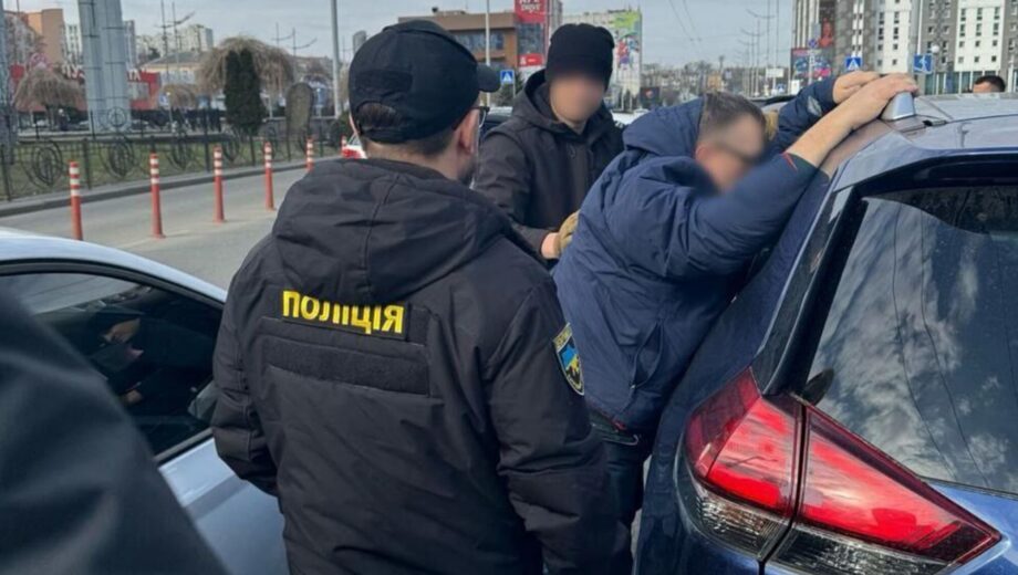 Требовал 160 тыс. гривен взятки: директору департамента ПАО »Укрнафта» сообщили о подозрении