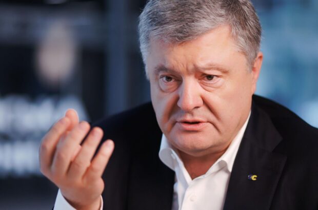 Порошенко официально предъявлено обвинение в государственной измене в »угольной схеме»