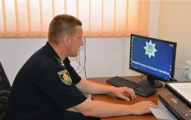 Киянина судитимуть за шахрайство: обіцяв купити тепловізор, дрони та авто для ЗСУ
