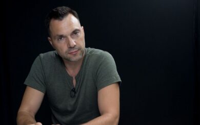Алексей Арестович: Украина нуждается в проукраинских властях, а не в борьбе с Москвой