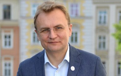 Инцидент на площади Рынок: во Львове напали на городского голову Садового