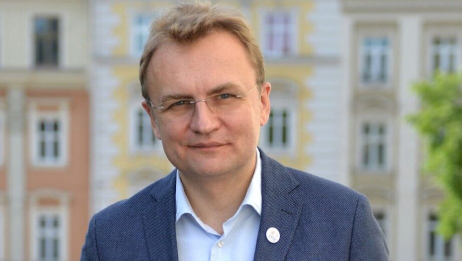 Инцидент на площади Рынок: во Львове напали на городского голову Садового