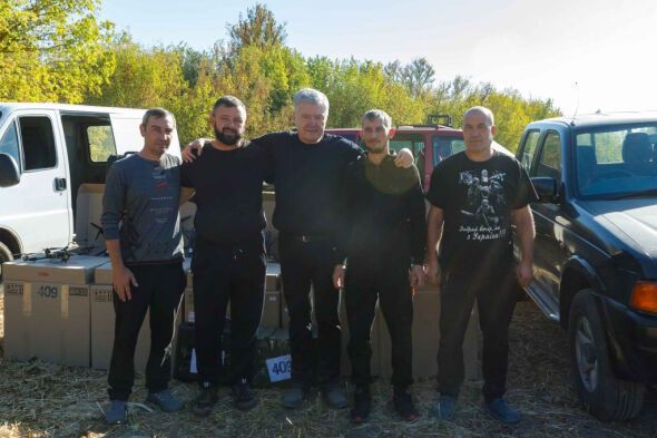 Дроны и техника от Порошенко: помощь военным в Сумской области