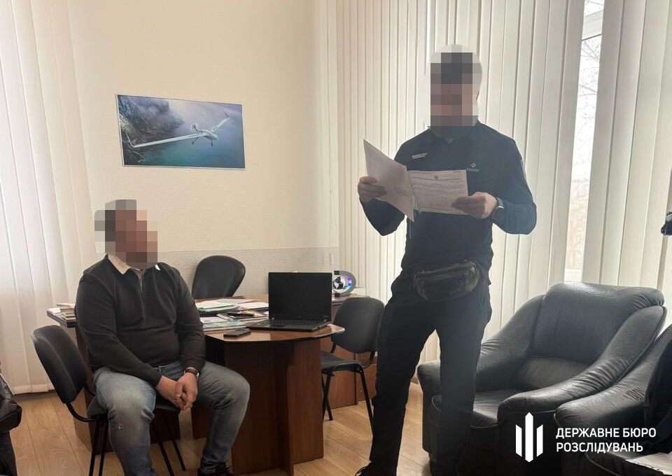 Подозреваемый в кабинете