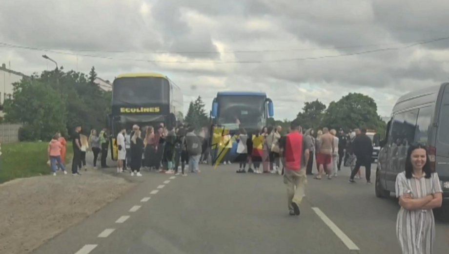 Протест через дії працівників ТЦК: люди перекрили трасу Тернопіль-Львів
