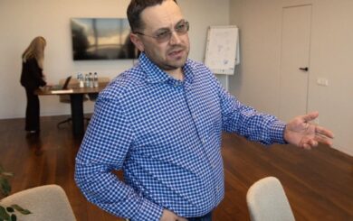 Чечоткін, Rozetka: після зустрічі з Зеленським 23 лютого 2022 тікав від війни?