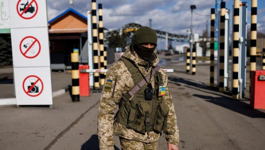 Сколько украинцам отказали в выезде за границу с начала года: статистика пограничников
