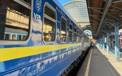 Путешествие в Польшу по железной дороге: правила для украинцев 2025