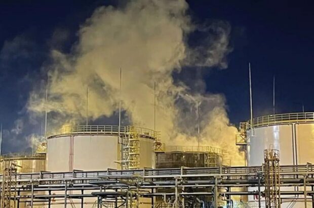 Волгоград атакували безпілотники: як заявляють військові ППО знищила більшість дронів