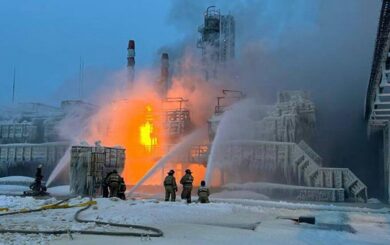 Балтійський паливний завод ”Новатек” не працює через атаку безпілотників