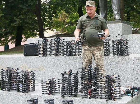 Мільйони гривень, тисячі дронів і безцінна підтримка: як меценат Козловський допомагає Україні