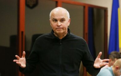 Родина нардепа Шуфрича не може нашкребти 33 мільйони на його заставу