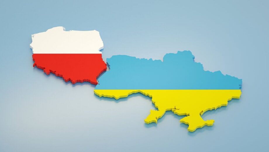 У центрі Варшави українку збили машиною і побили (фото)
