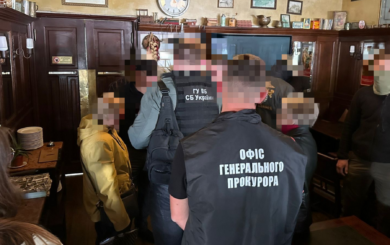 Миллион долларов взятки для сотрудника СБУ: прокуроры задержали группу лиц за подкуп высокопоставленного чиновника