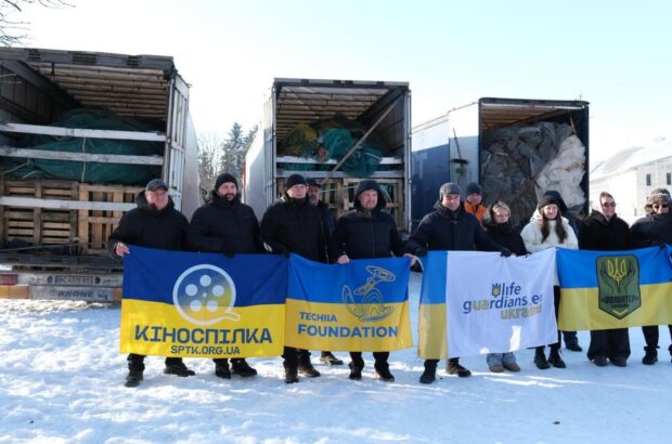 Від тюльпанів до дронів: як вживані сітки з Європи рятують українські міста й позиції від ворожих ”пташок”