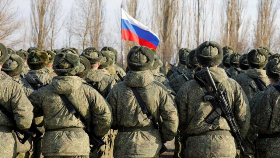 Росіяни хочуть мобілізувати до 300 тис. українців на тимчасово окупованих територіях