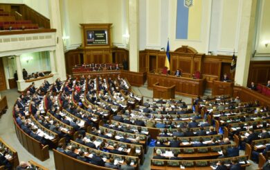Парламент поддержал введение автогражданки для участников боевых действий