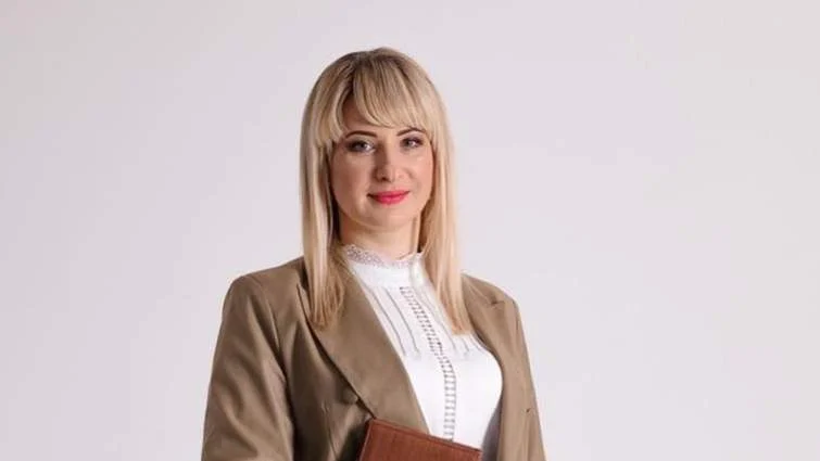 Алла Стечишин
