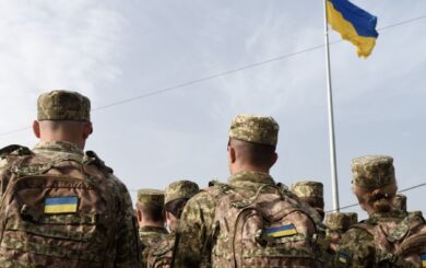 Подласа: после 1 ноября денег на зарплаты военным может не хватить