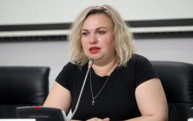 Алкоголь – не повод для увольнения: чиновница по туризму КГГА вернулась в Киевсовет