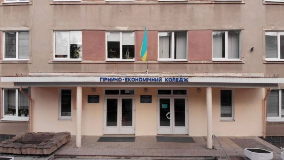 Скандал у Червоноградському коледжі: фальсифікації, кадрові інтриги та боротьба за посаду директора