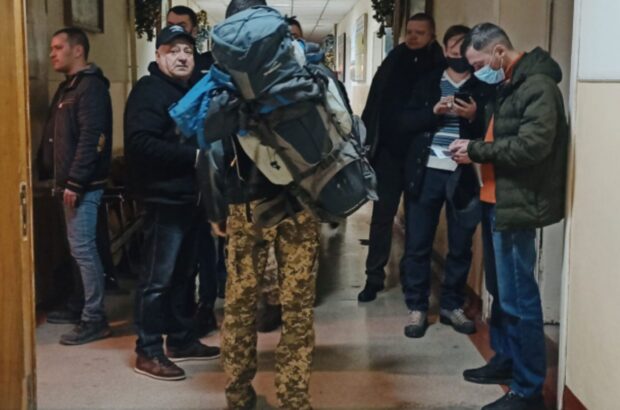 Водителя в Украине лишили права управлять авто из-за нарушения военной регистрации