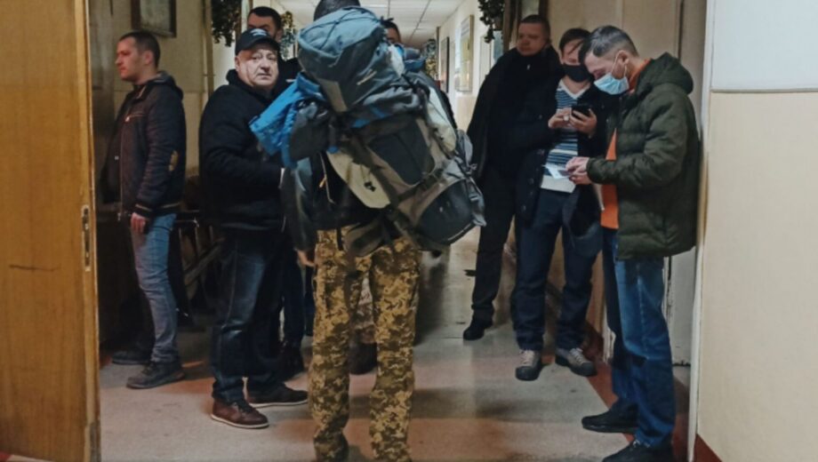 Водителя в Украине лишили права управлять авто из-за нарушения военной регистрации