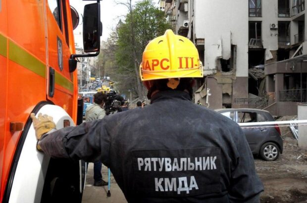 Ночная атака дронов на Киев: пострадали три человека, есть разрушения