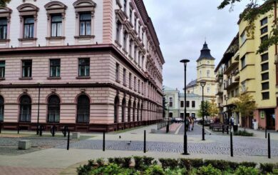 Хулиганство в центре города: полиция открыла дело после нападения на военнослужащего