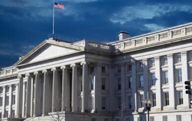 США ввели санкции против »Роснефти» и »Лукойла» из-за войны в Украине