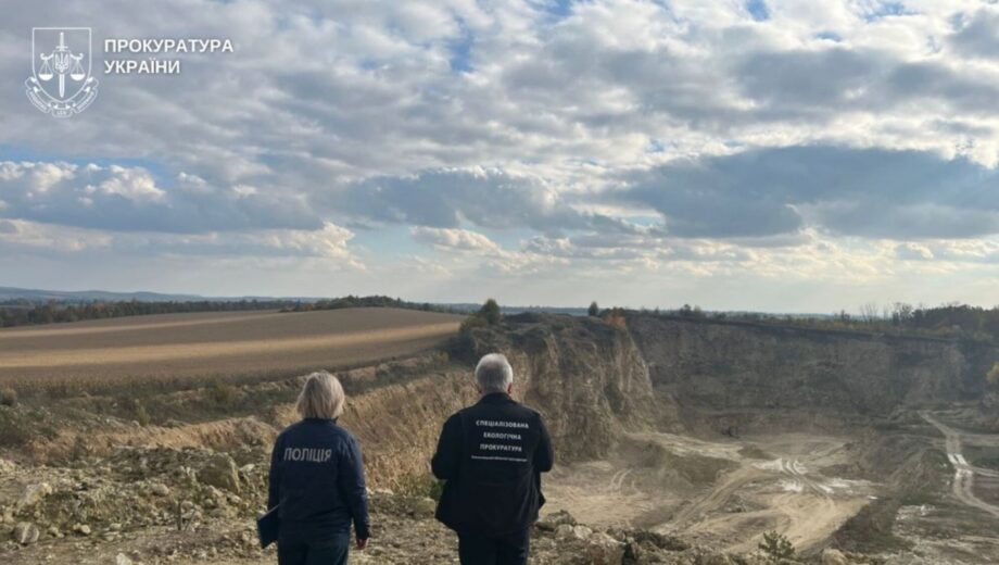 В Хмельницкой области директор карьера незаконно добывал известняк на сотни миллионов